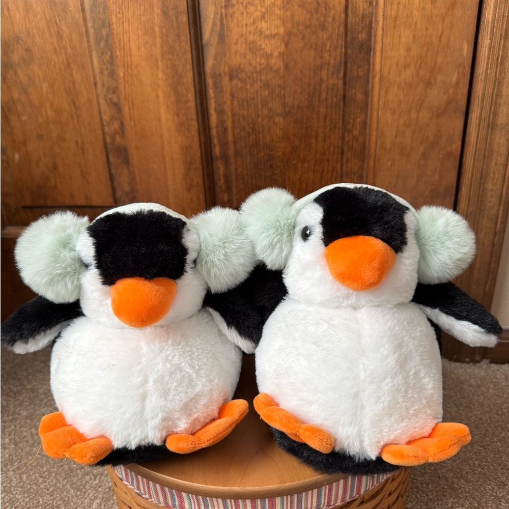 American Eagle Outfitters Penguin Slippers Medium/Large